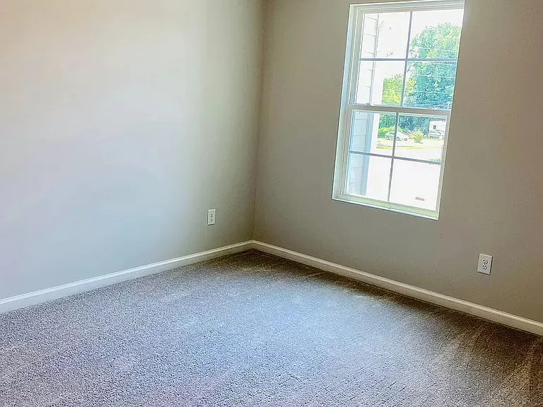 209 Gremar Dr — Photo 12