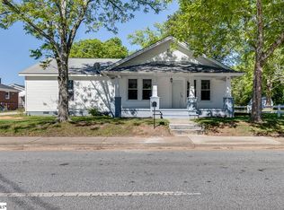 15 N Washington Ave, Greenville, SC 29611