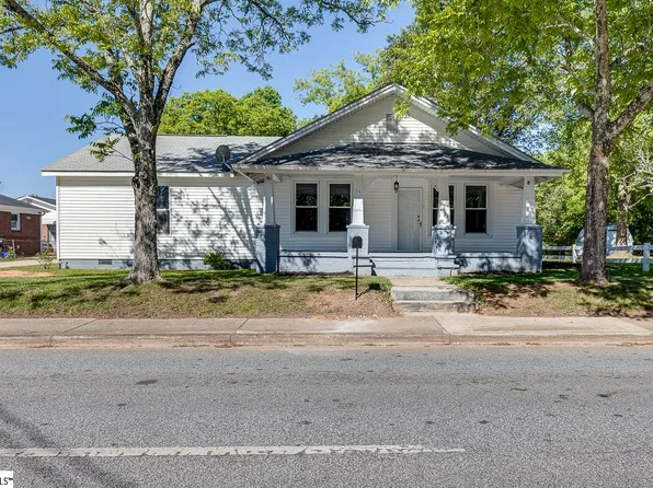 15 N Washington Ave, Greenville, SC 29611