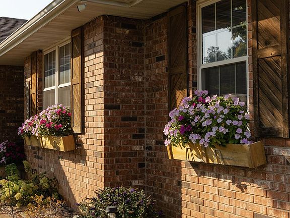 5th image of 3837 W Hanover Street