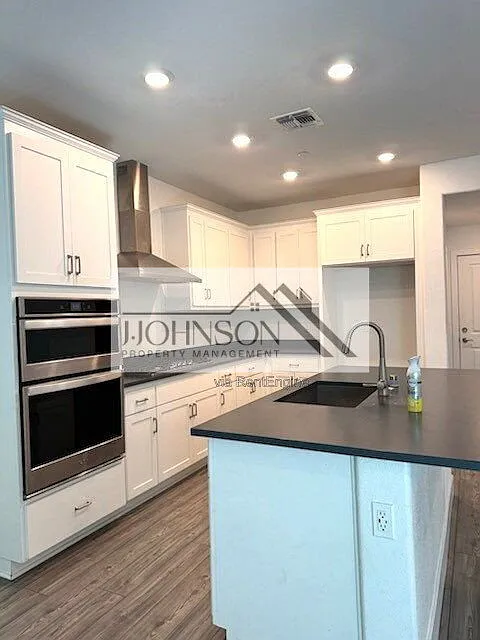 4 bed, 3.0 bath, $3,050 — Photo 4