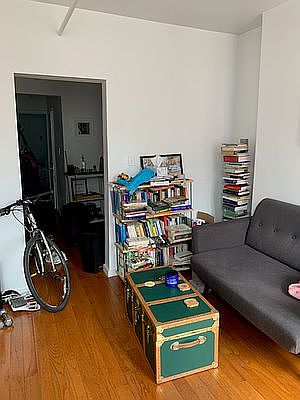 2nd image of 315 W 121st St APT 14