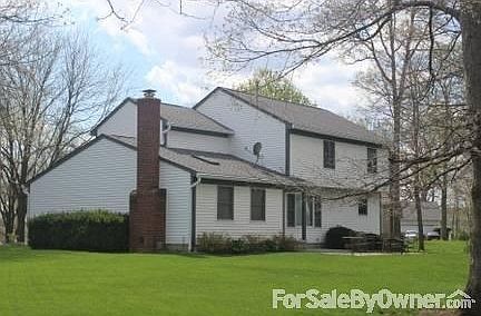 2nd image of 388 Newton Ct