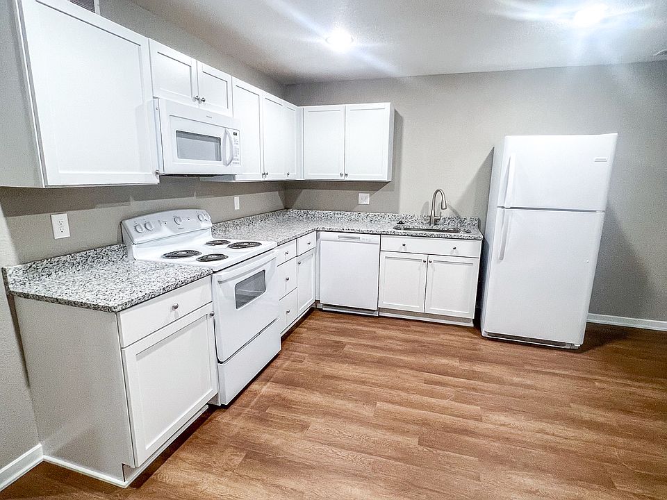 1st image of 306 W Market St #B