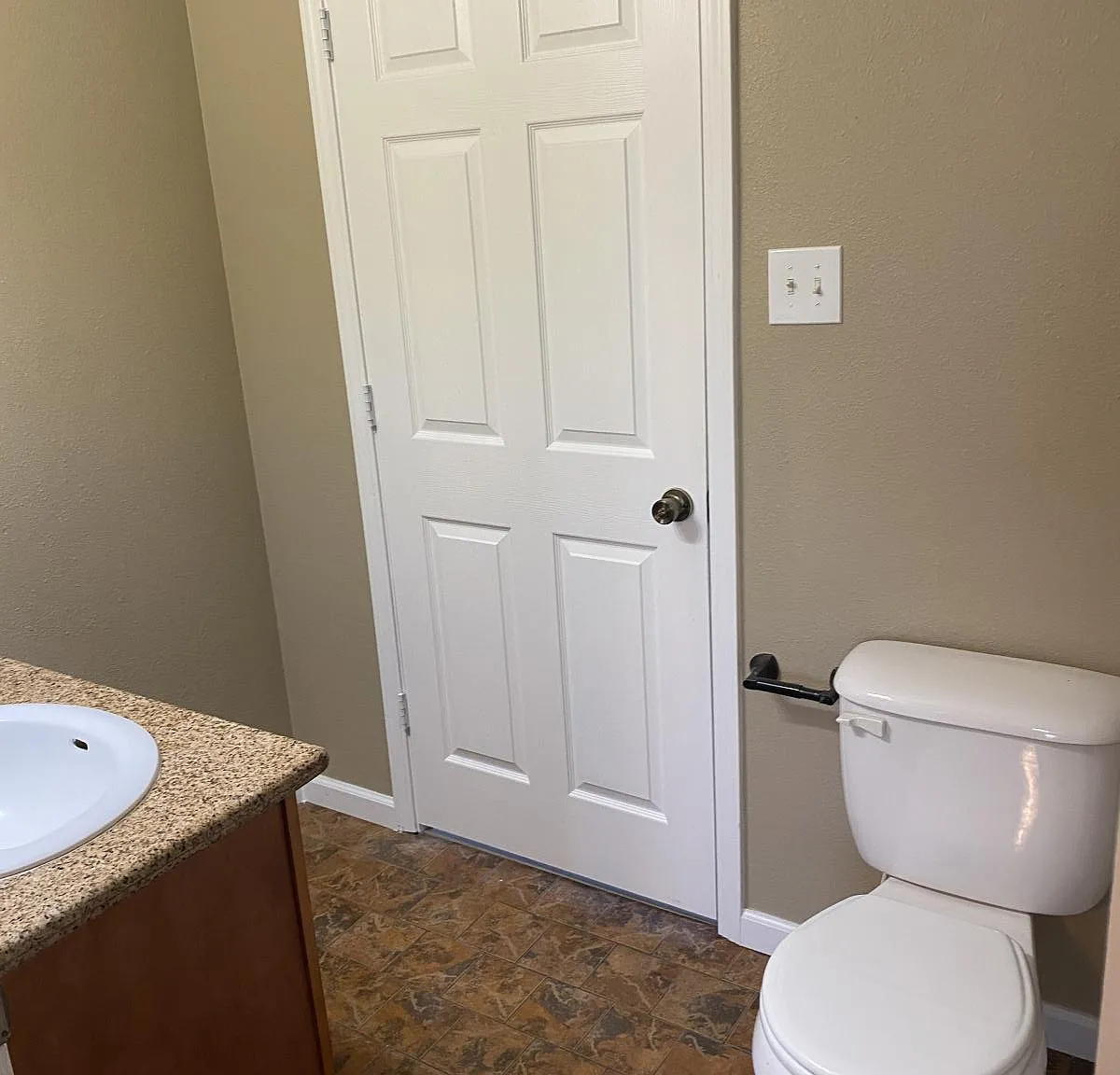Maya-O Pointe Apartments - B — Photo 4