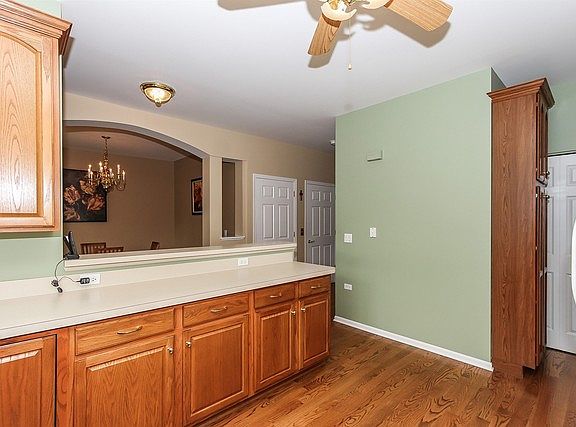 5th image of 645 Belmont Ln