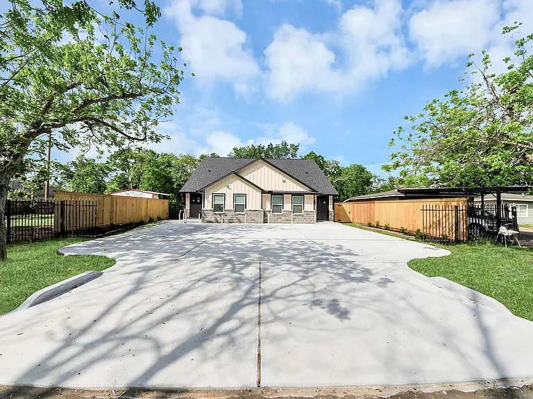 7066 Villa Dr #A — Photo 35