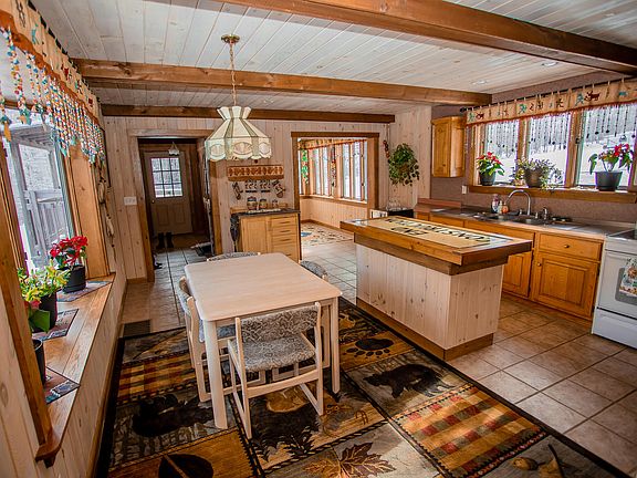 4th image of 88 Hall Hill Road