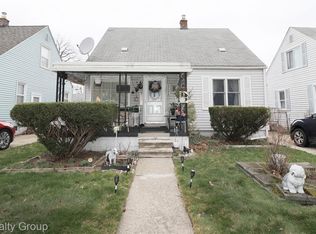 25046 Stanford St, Dearborn Heights, MI