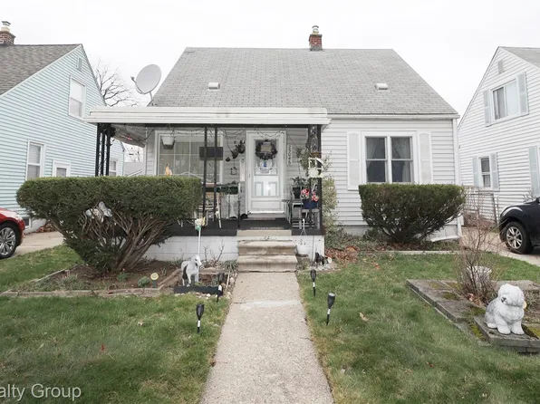 25046 Stanford St, Dearborn Heights, MI 48125