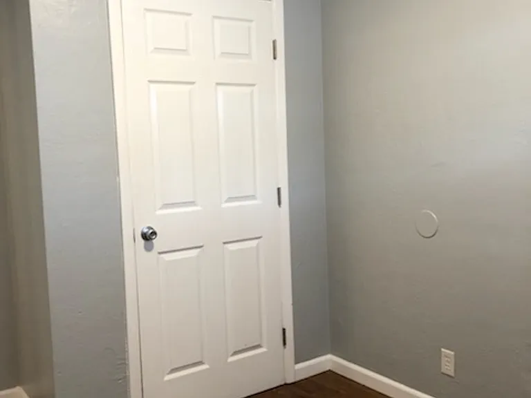 825 Waverly Dr SE — Photo 25