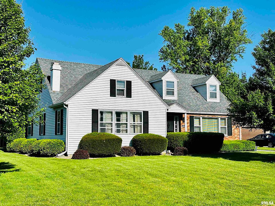 1st image of 1034 Sweetbriar Pl