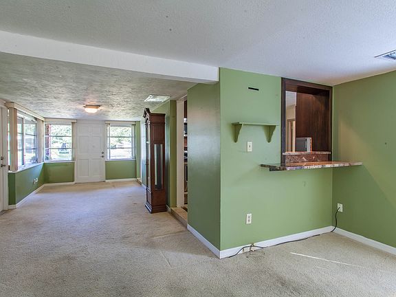 3rd image of 1802 Palmer Ave