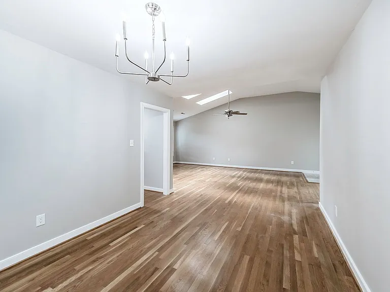 12933 Church Ct — Photo 11