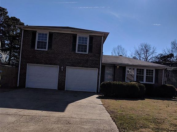 2nd image of 632 Versailles Dr SE