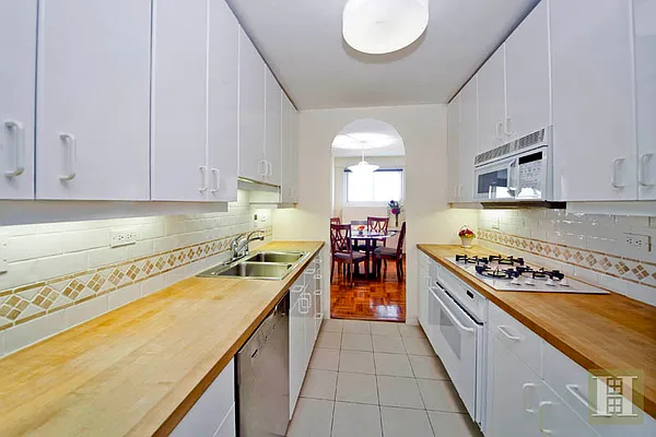 Sold by Halstead Real Estate | media 2