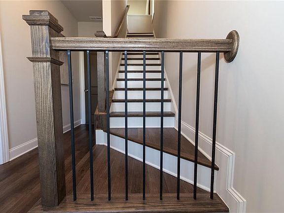 Photos NOT OF ACTUAL Home but of previously built Glendale floor plan