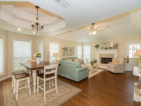 2nd image of 2480 Waterford Way