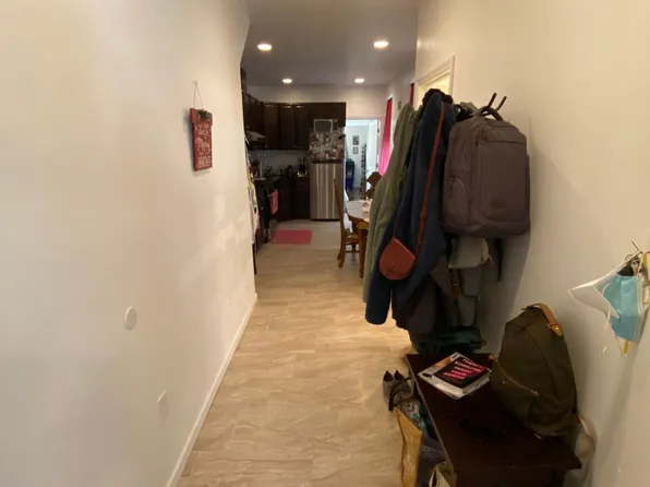 1436 Tasker St #1F, Philadelphia, PA 19145