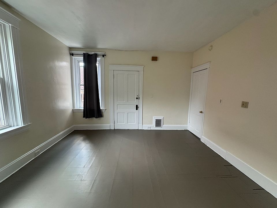 1st image of 2320 Ravine St