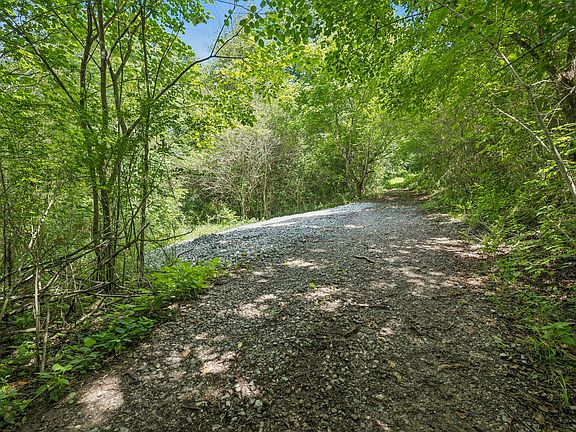 2nd image of 0 Roberts Ridge