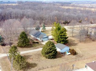12045 Clarke Trl, Carlisle, IA 50047