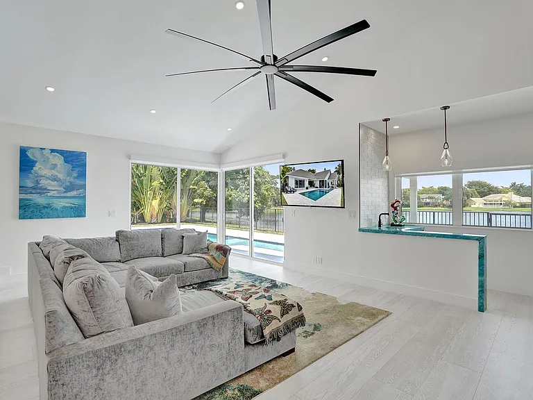 4130 Georges Way — Photo 44