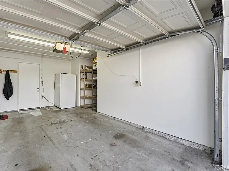 104 Oval Rd — Photo 18