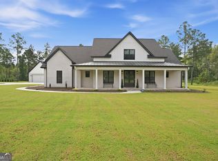 174 Evergreen Dr, Cochran, GA 31014