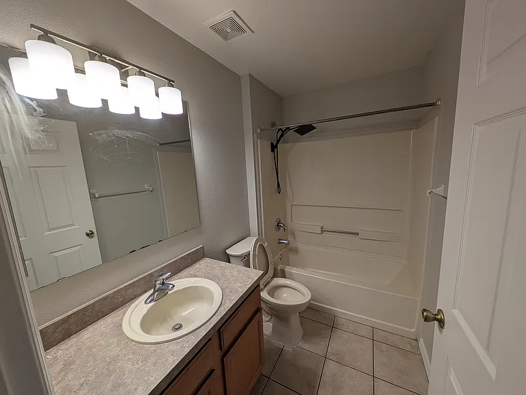 4223 Donnington Dr — Photo 12