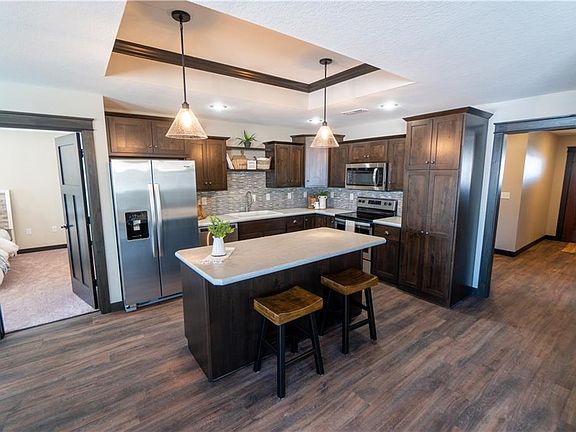 5th image of 1255 Parkland Dr