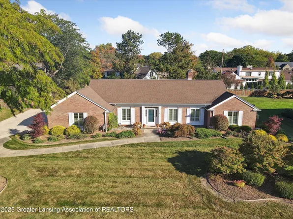 943 Applegate Ln, East Lansing, MI 48823