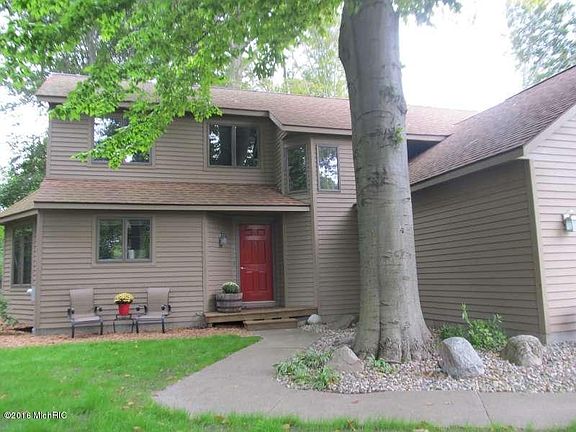 2nd image of 4446 Birchwood Ct