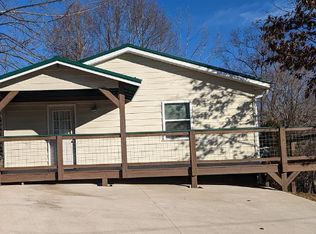 24 Parkview Dr, Waynesville, NC 28786
