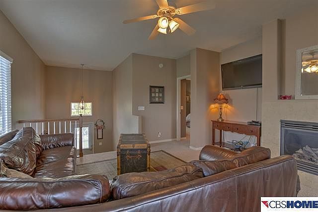 1st image of 15209 Camden Cir