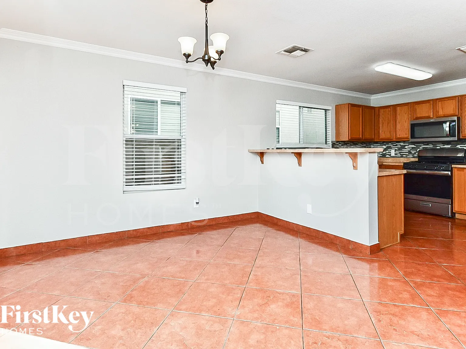 3 bed, 2.5 bath, 1813 sqft, $2,225 — Photo 3
