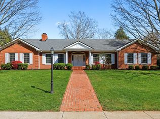 778 Chinoe Rd, Lexington, KY 40502