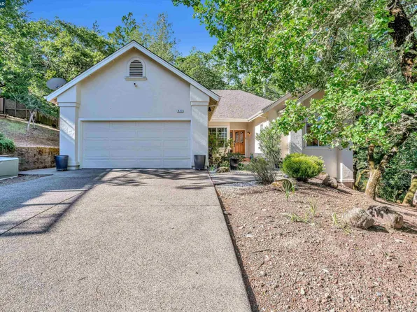 477 Falling Star Ct, Santa Rosa, CA 95409