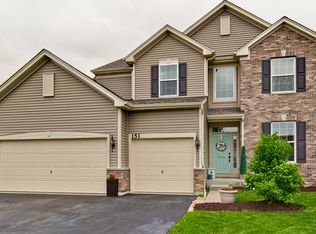 151 Regal Dr, Crystal Lake, IL 60014