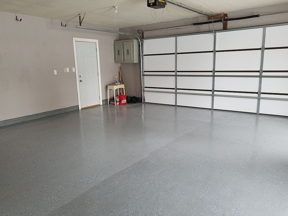 Large 2 car garage