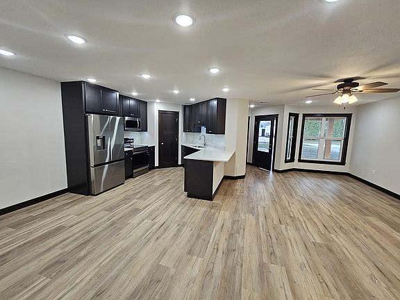 2nd image of 203 E School Ave #A