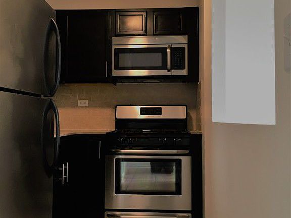 4th image of 3333 Broadway APT D3d