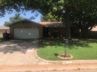 404 Ralph Ct, Yukon, OK 73099