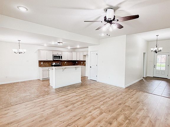 5th image of 42343 Jadestone Ave