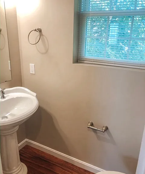 Chelsea Manor — Photo 45