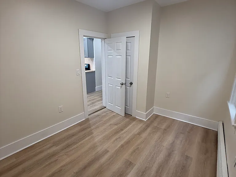 310 Danforth Ave #2 — Photo 11