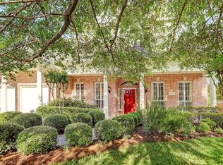 2 Blooming Grove Ln, Houston, TX 77077