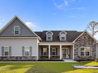 100 Delray Ct, Sneads Ferry, NC 28460