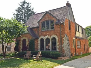 5749 N Kent Ave, Whitefish Bay, WI 53217