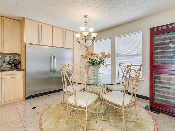 3rd image of 214 Matlock Meadow Dr